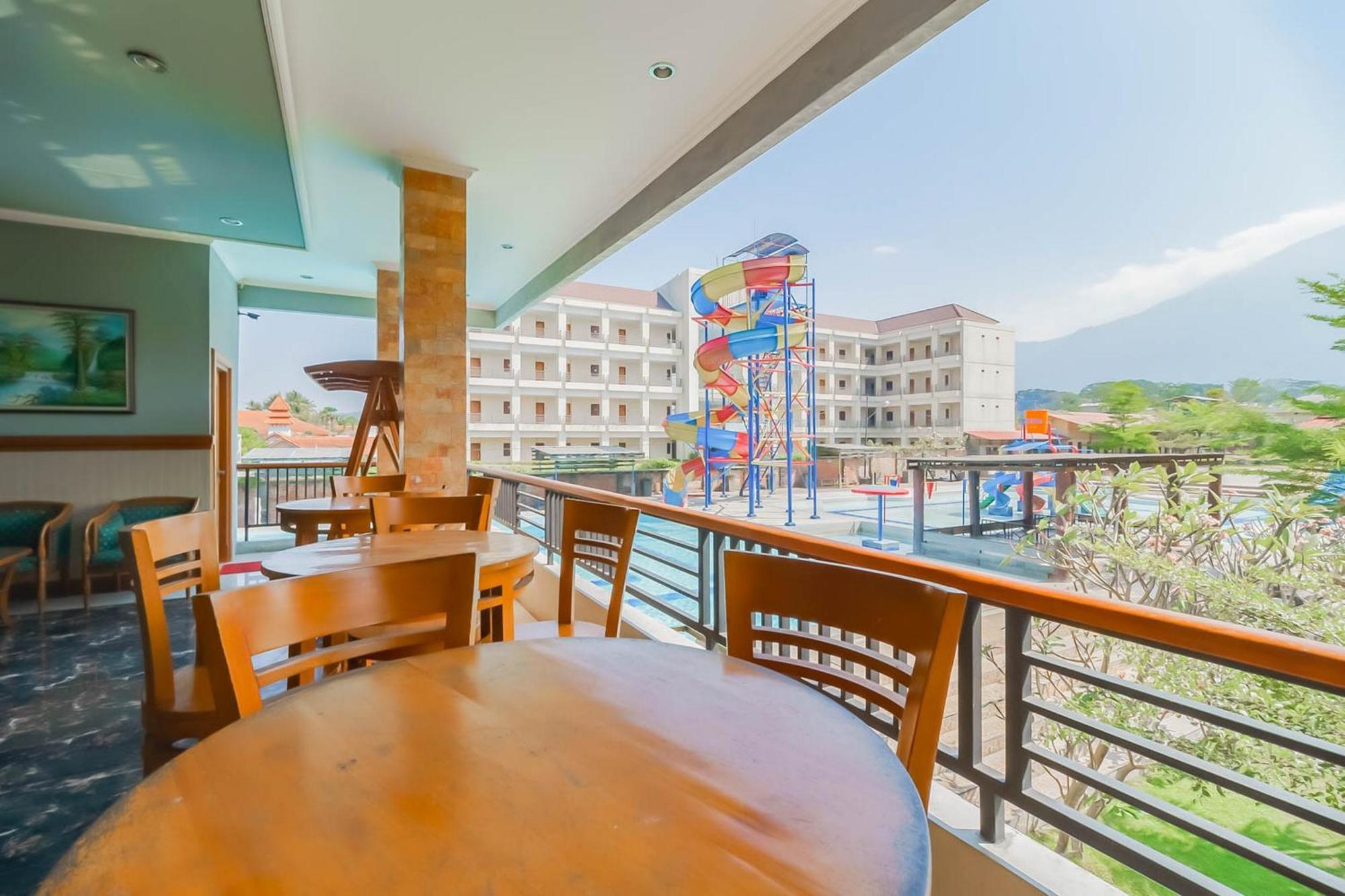 เรดดอร์ซ รีสอร์ต พรีเมียม แอท ซังกัน ฮูริป กูนิงัน Hotel คุนิงงาน ภายนอก รูปภาพ